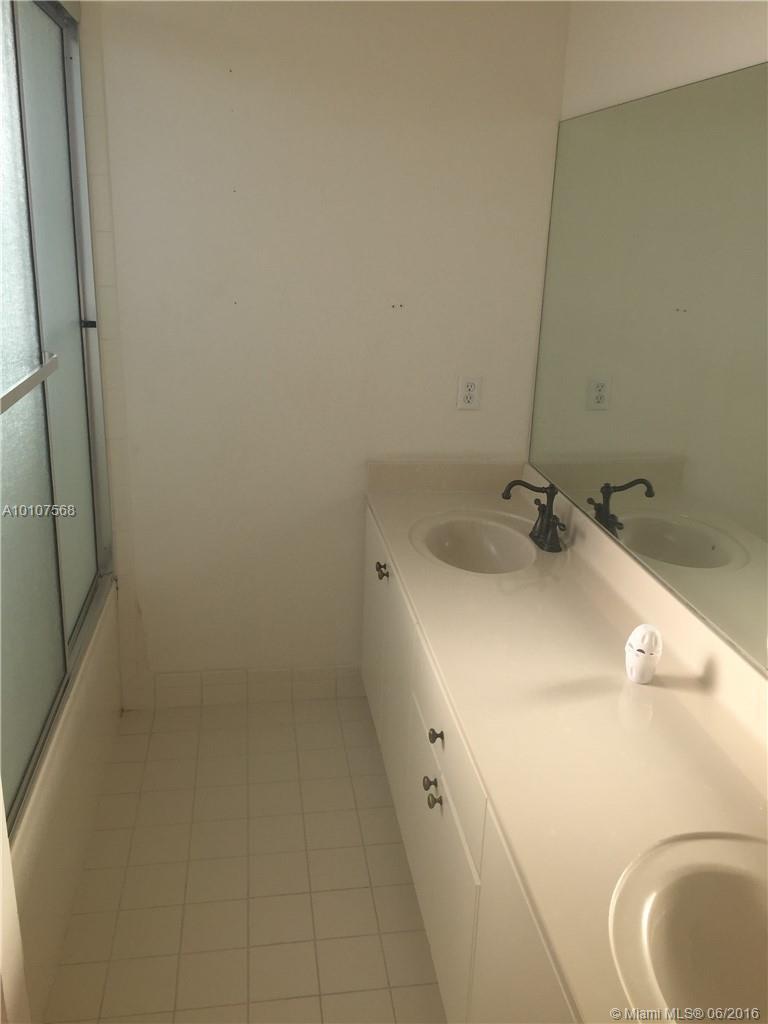 9173 Southwest 152nd Path Miami, FL 33196 - Photo 8 of 17 Gallery Image 8