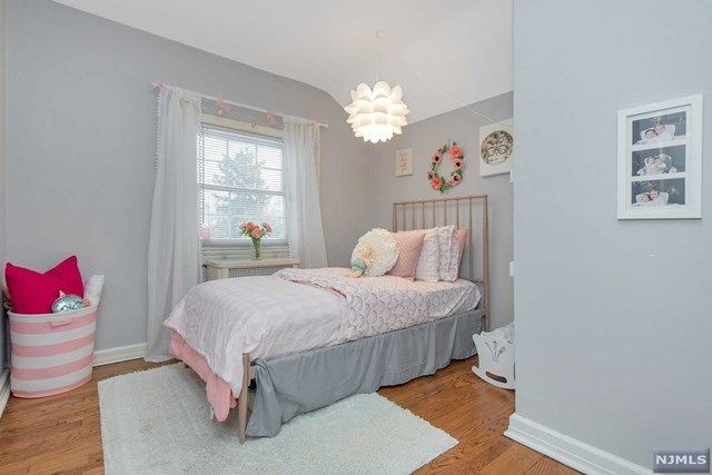 16 Cross Place Glen Ridge, NJ 07017 - Photo 13 of 15