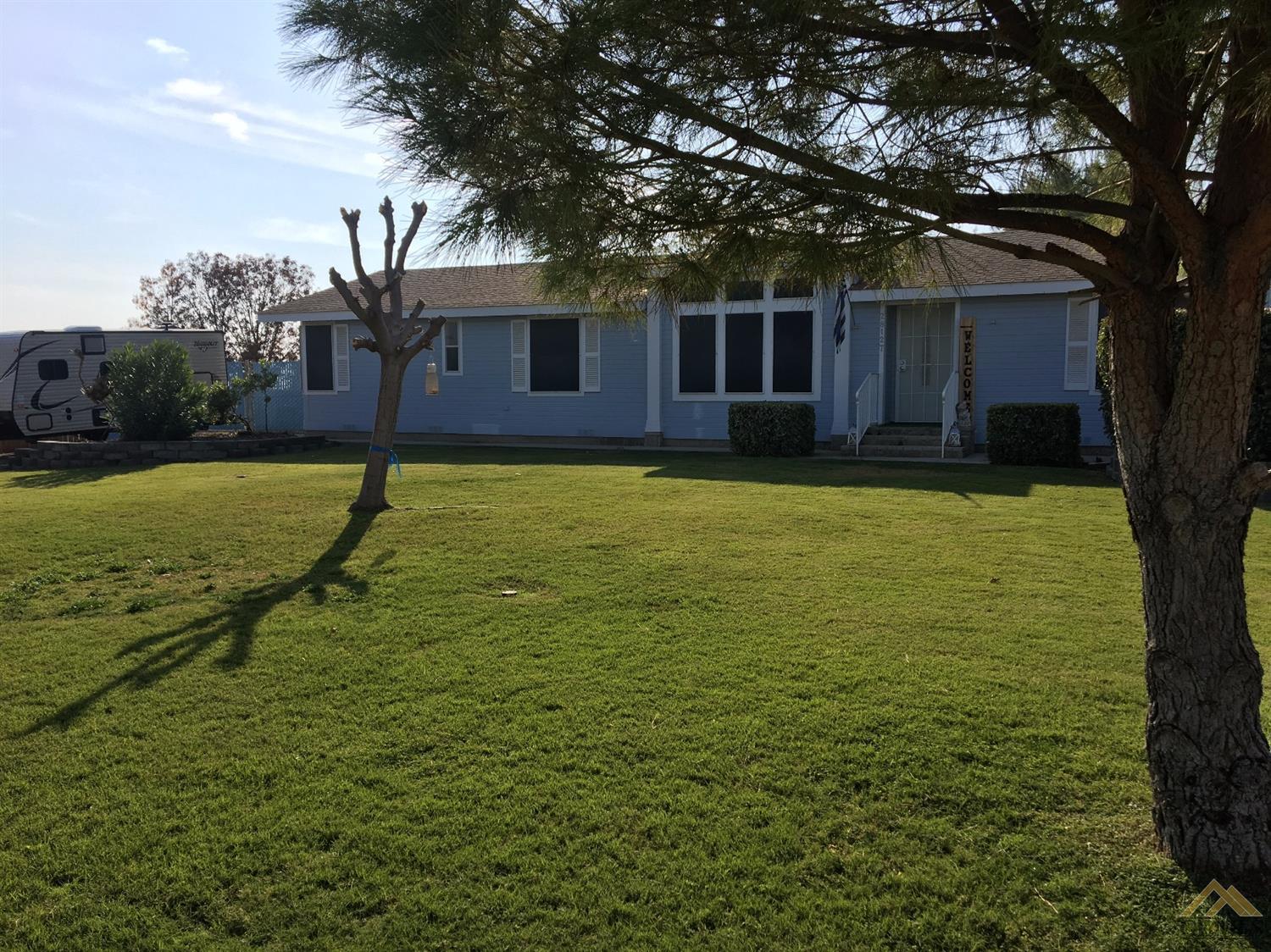 28127 Dustin Acres Road Taft, CA 93268 - Photo 1 of 26 Gallery Image 1