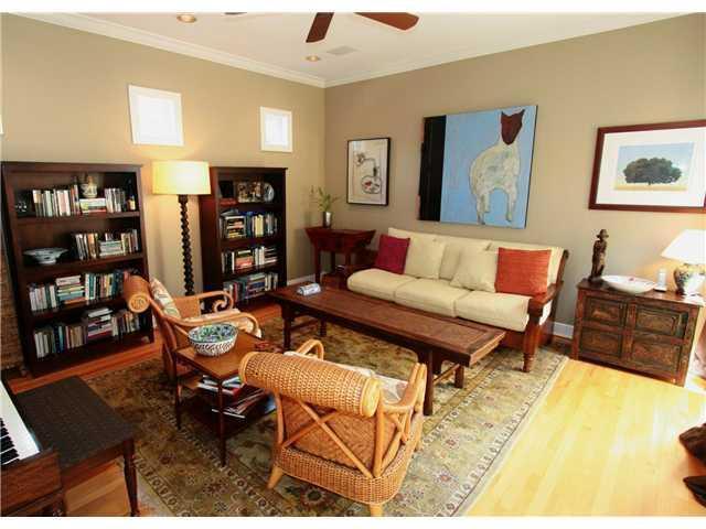 318 Ridgewood Road Coral Gables, FL 33133 - Photo 4 of 25 Gallery Image 4