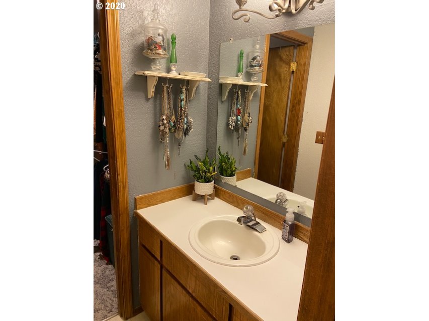 39295 Dubarko Road Sandy, OR 97055 - Photo 12 of 22