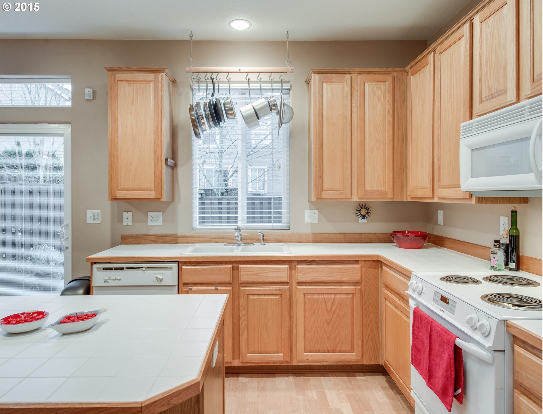 5824 Southeast 16th Loop Gresham, OR 97080 - Photo 11 of 26 Gallery Image 11