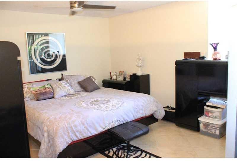 The Waterways Aventura, FL 33180 - Photo 13 of 24