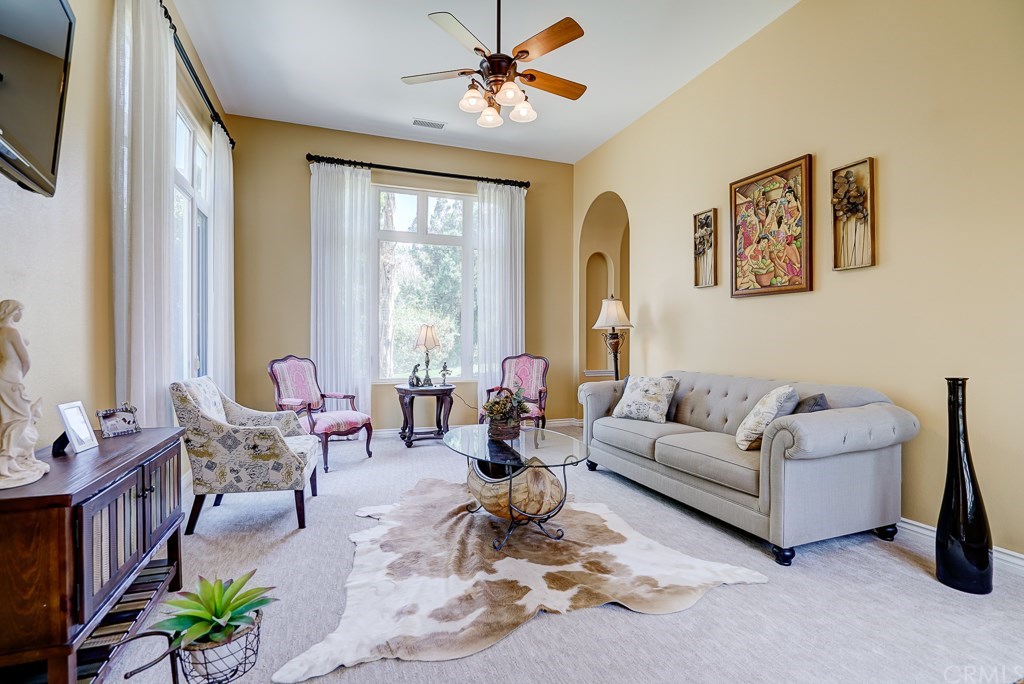 5320 Lochmoor Drive Riverside, CA 92507 - Photo 3 of 43