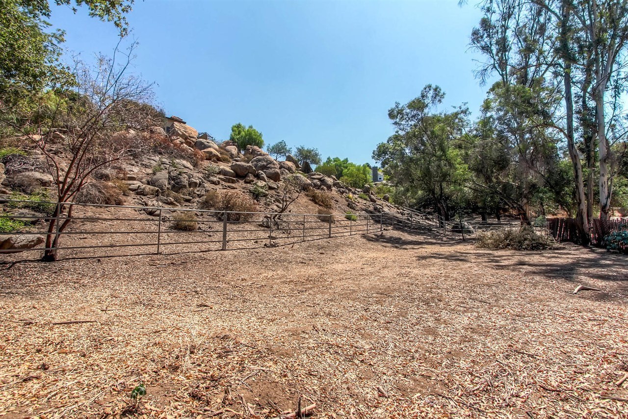 2375 La Cresta Road El Cajon, CA 92021 - Photo 24 of 25