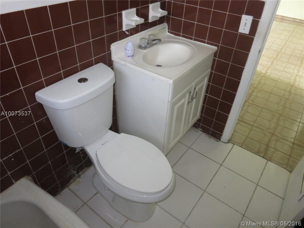 1023 Northwest 33rd Street Miami, FL 33127 - Photo 14 of 26