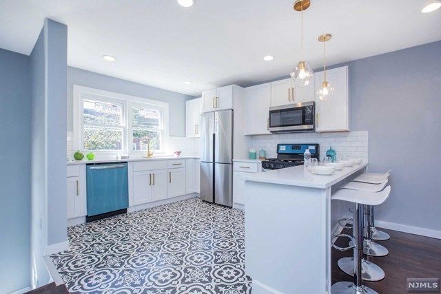 14 Exeter Road Jersey City, NJ 07305 - Photo 3 of 25