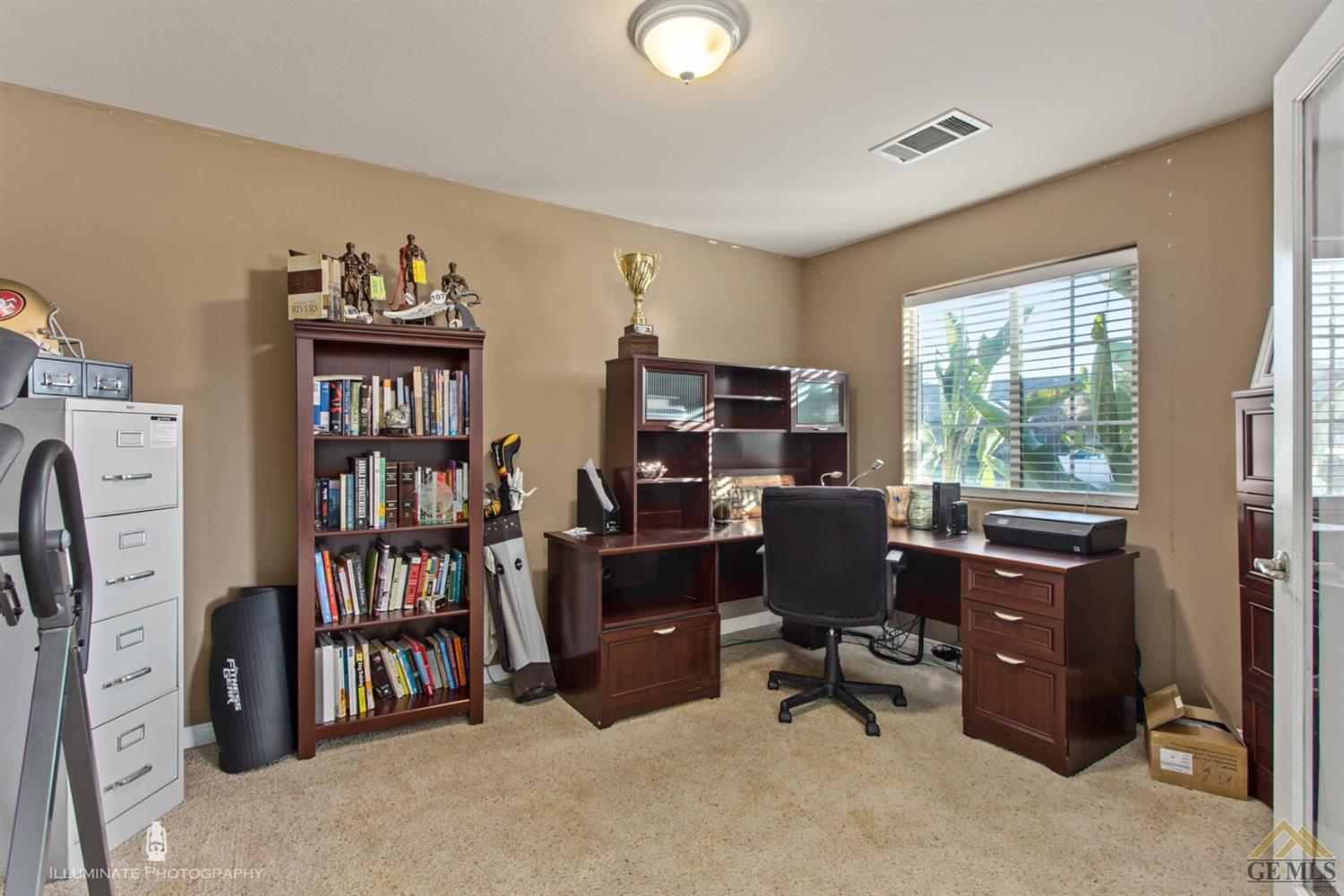 13200 Ridgeway Meadows Drive Bakersfield, CA 93314 - Photo 18 of 32