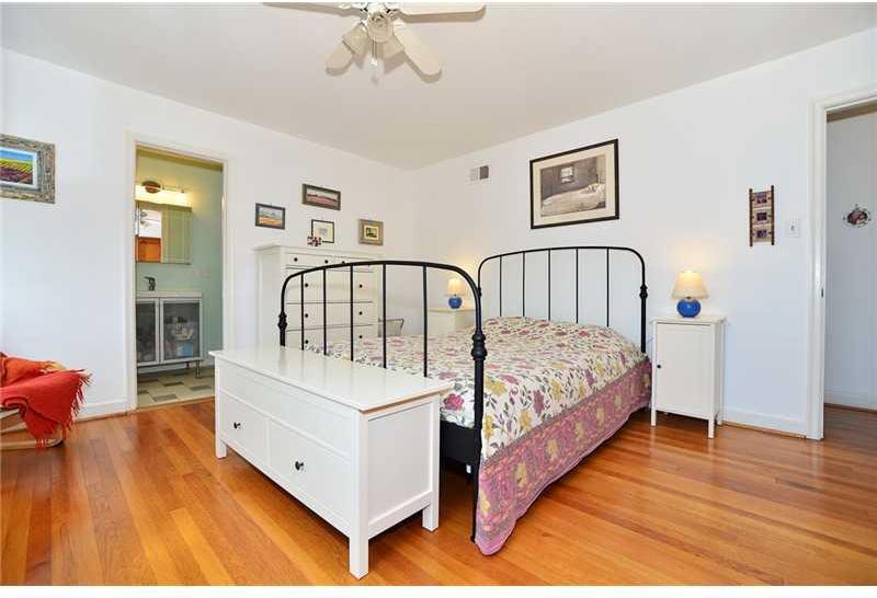 5453 Guarino Road Pittsburgh, PA 15217 - Photo 11 of 21 Gallery Image 11