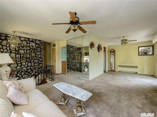 1658 Westmoreland Road Merrick, NY 11566 - Photo 5 of 19