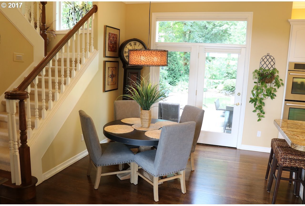 4153 Southeast Augusta Loop Gresham, OR 97080 - Photo 9 of 32 Gallery Image 9