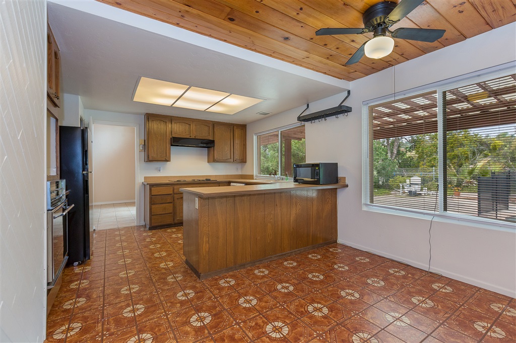 3336 Golfcrest Drive Oceanside, CA 92056 - Photo 11 of 25