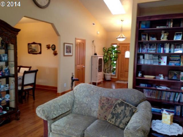 925 Ransom Avenue Brookings, OR 97415 - Photo 7 of 13 Gallery Image 7