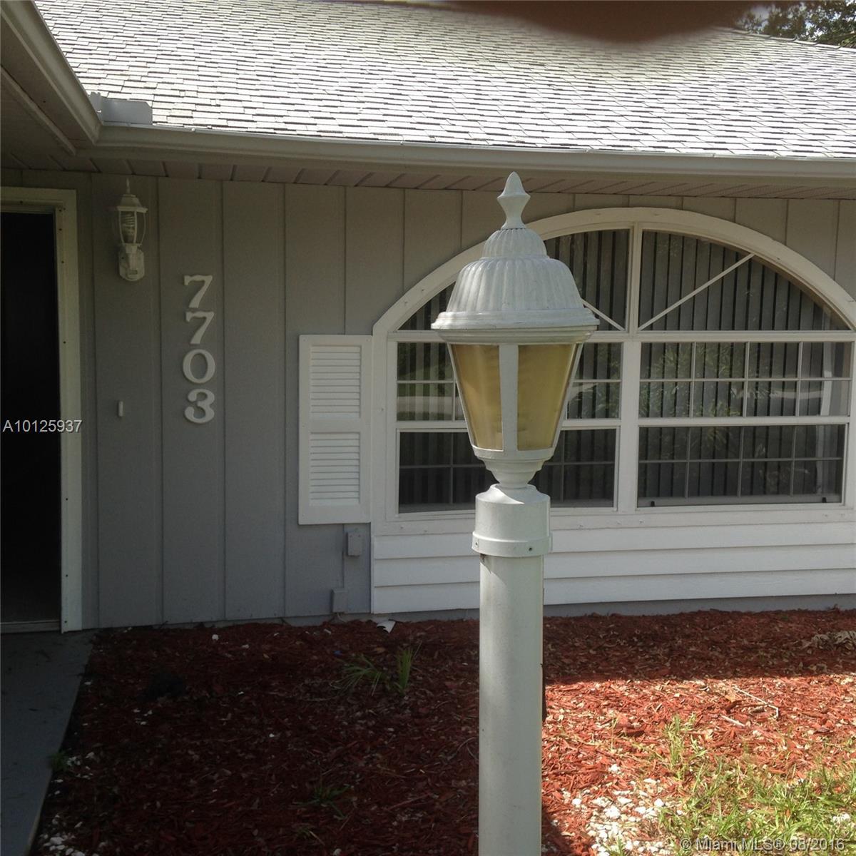 7703 Pensacola Road Fort Pierce, FL 34951 - Photo 3 of 9