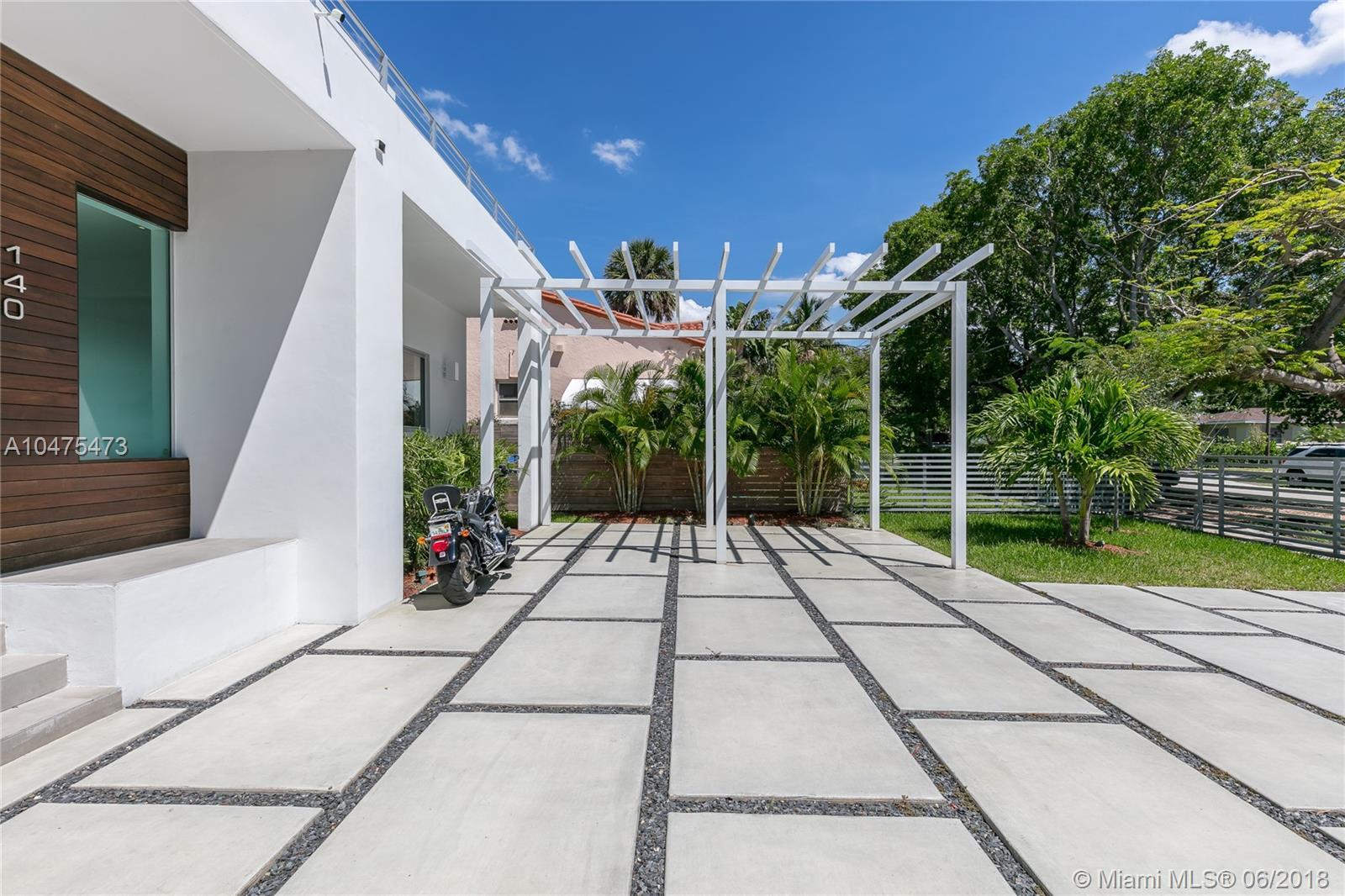 140 Southwest 19th Road Miami, FL 33129 - Photo 4 of 38
