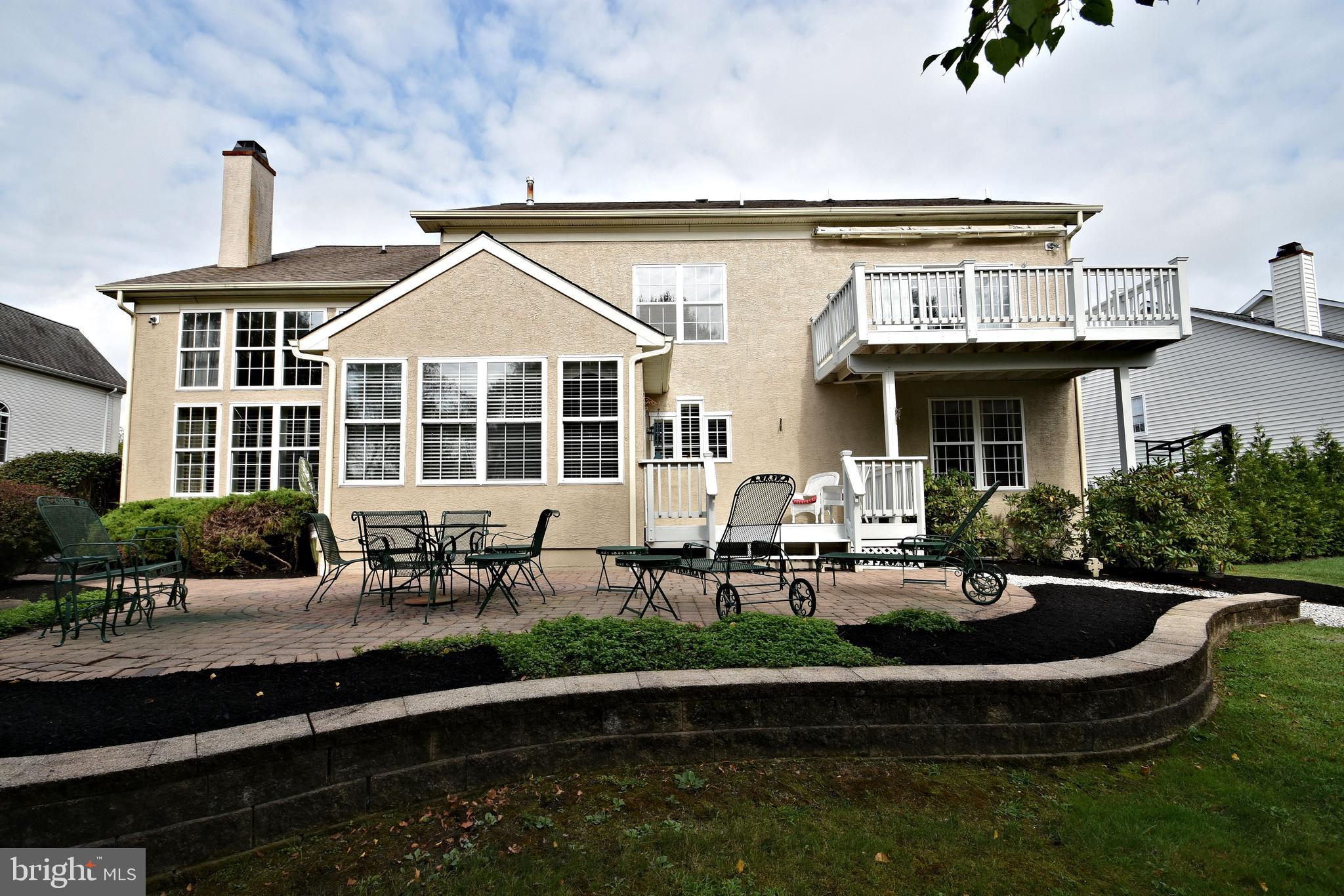 563 Exeter Court Ambler, PA 19002 - Photo 3 of 21