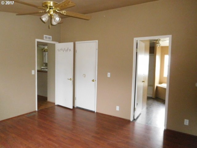 1570 Winston Section Road Winston, OR 97496 - Photo 8 of 13 Gallery Image 8