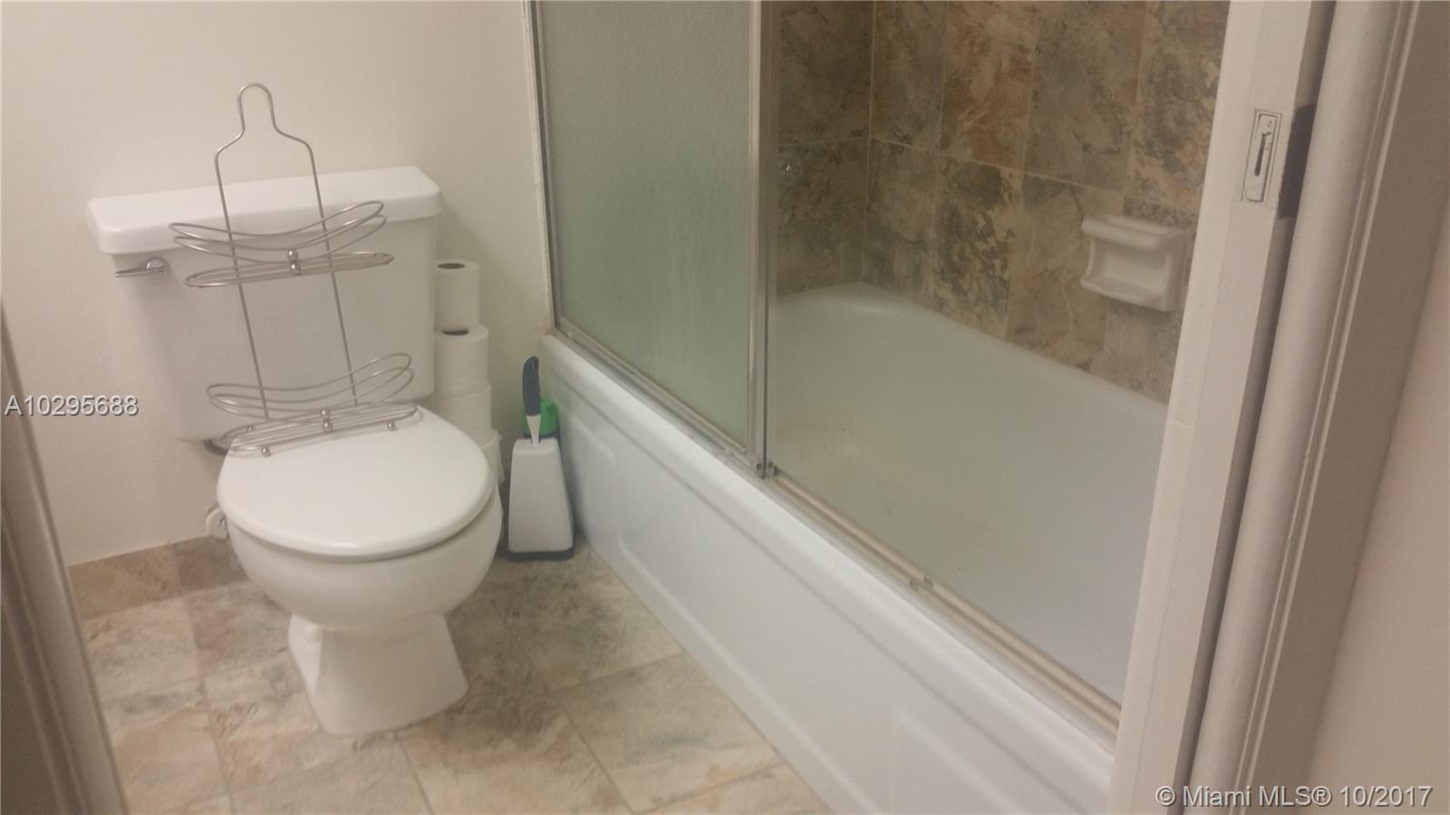 300 Berkley Road, Unit 203 Hollywood, FL 33024 - Photo 19 of 20