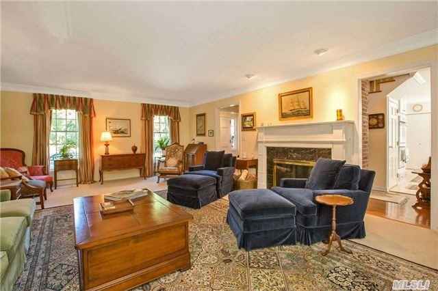 175 Old Field Road East Setauket, NY 11733 - Photo 4 of 20