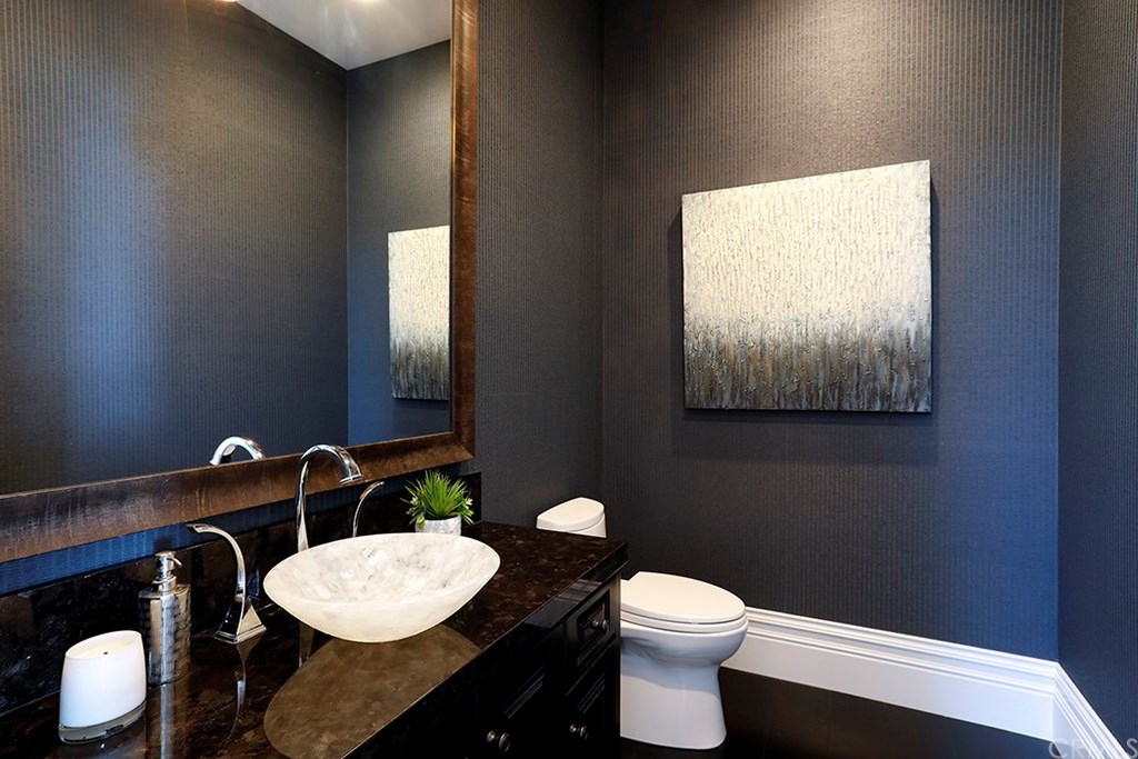 4521 Roxbury Road Corona del Mar, CA 92625 - Photo 35 of 40