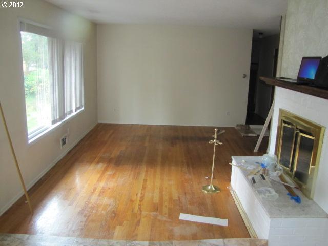 9450 Southwest Jamieson Road Beaverton, OR 97005 - Photo 5 of 16 Gallery Image 5