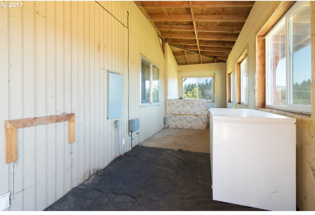 245 Wilson Road Oakland, OR 97462 - Photo 25 of 31 Gallery Image 25
