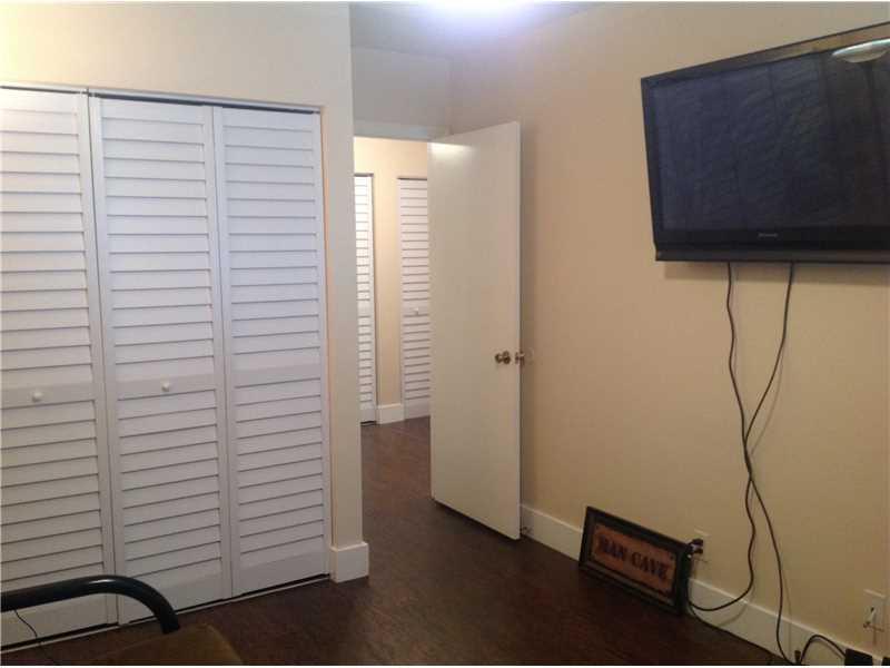 Buttonwood Hammocks Coconut Creek, FL 33063 - Photo 31 of 35