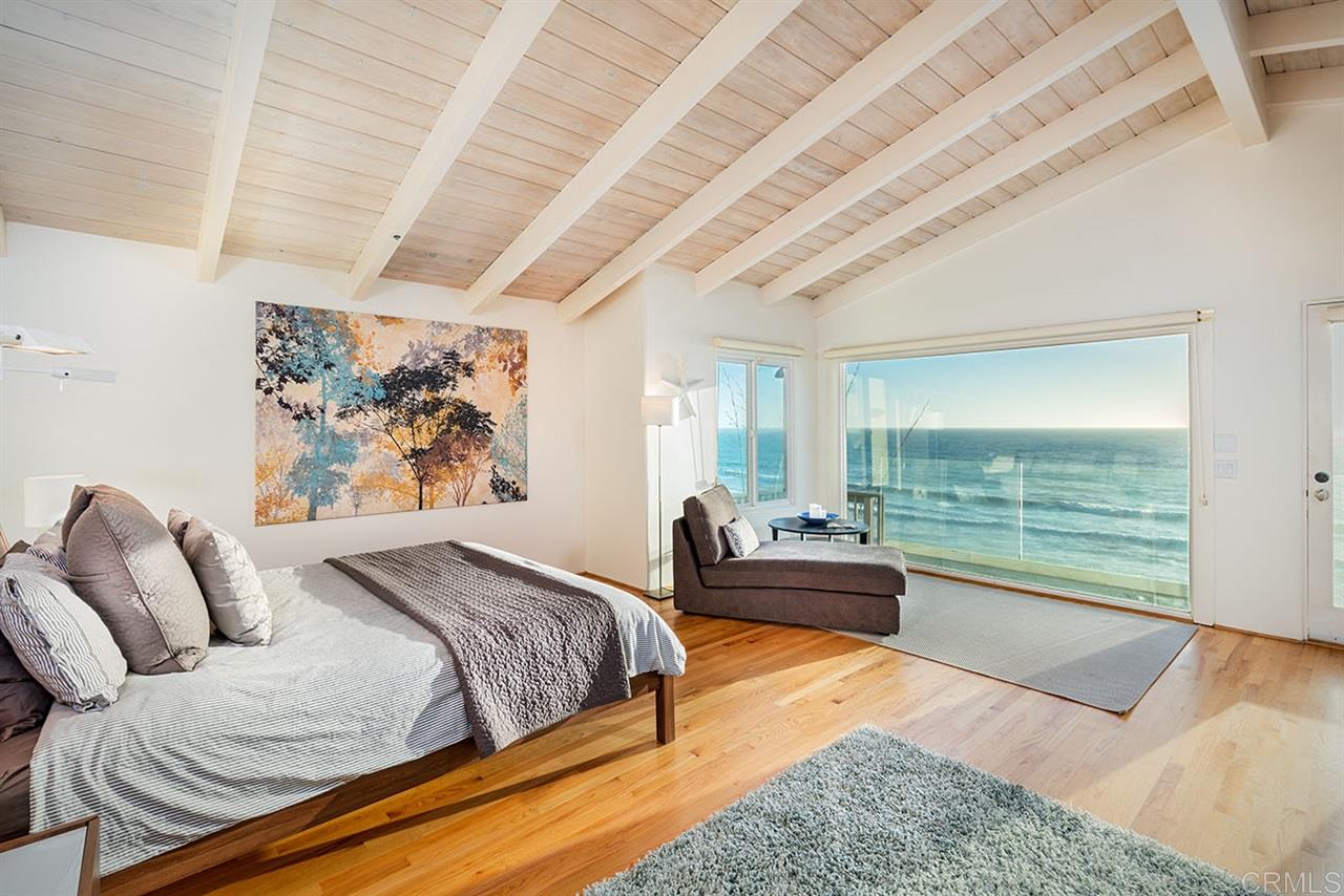 754 Neptune Avenue Encinitas, CA 92024 - Photo 17 of 25