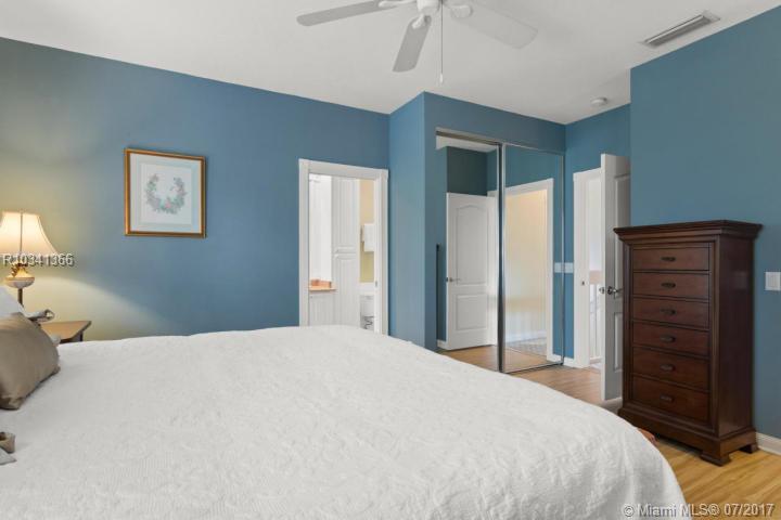 138 Merrimack Way Jupiter, FL 33458 - Photo 13 of 27