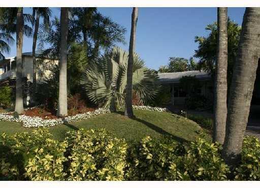 335 Harbor Drive Key Biscayne, FL 33149 - Photo 2 of 7