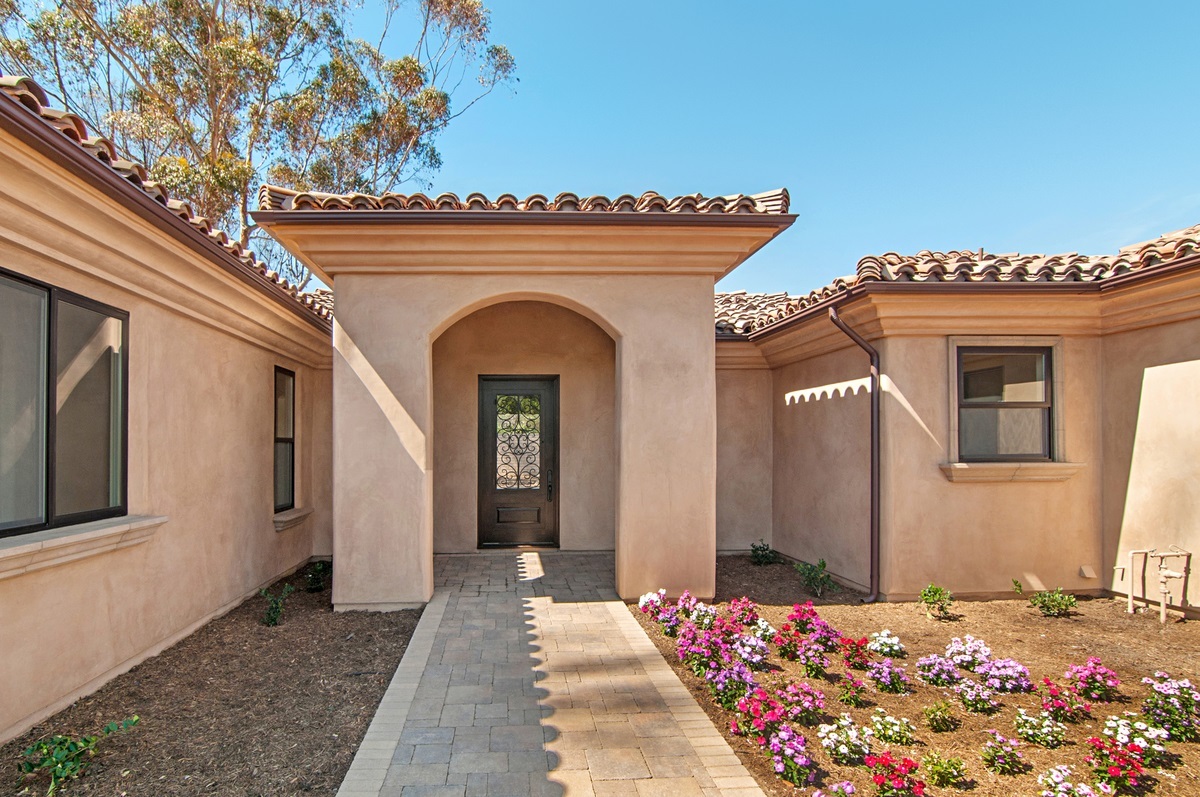 16771 Martincoit Road Poway, CA 92064 - Photo 2 of 18