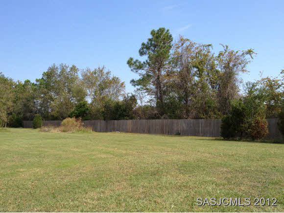 595 feet Privacy Fence