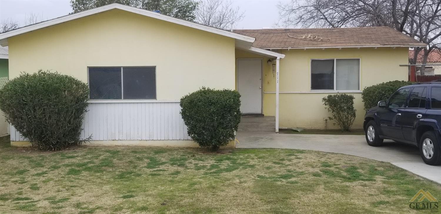 711 R Street Bakersfield, CA 93304 - Photo 2 of 4 Gallery Image 2