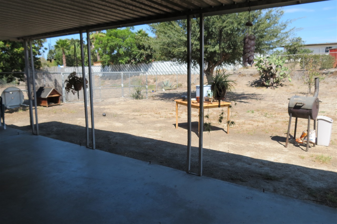 1305 Bluegrass Road Vista, CA 92083 - Photo 24 of 25