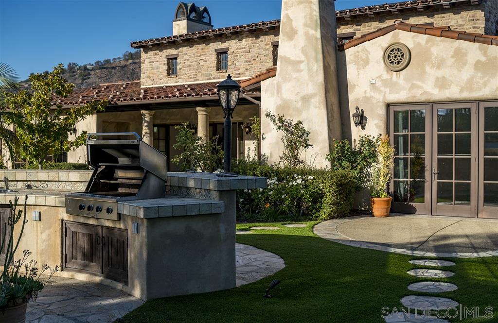 4277 Via Ravello Rancho Santa Fe, CA 92091 - Photo 19 of 25