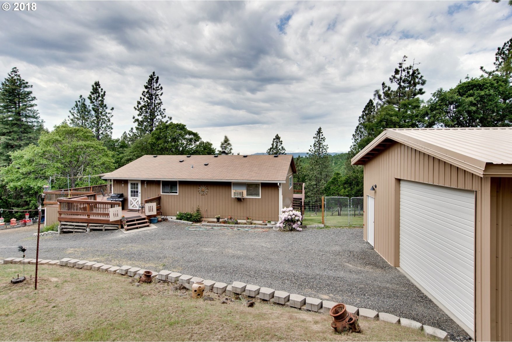 14 Henderson Road Lyle, WA 98635 - Photo 5 of 32 Gallery Image 5