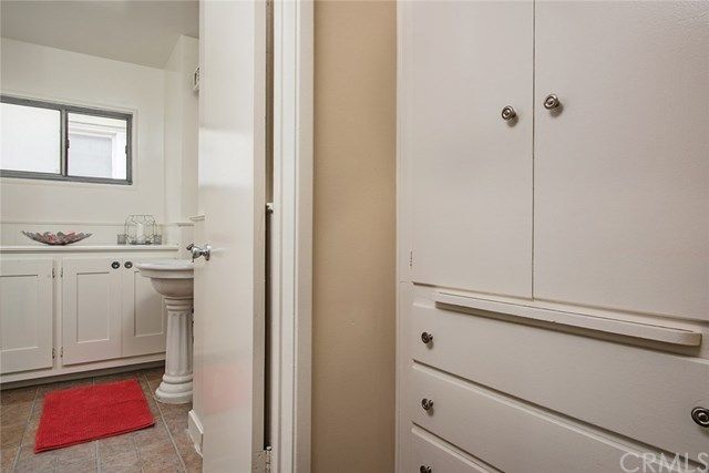 $291,000 | 1047 East 1st Street, Unit 10, Long Beach, CA 90802