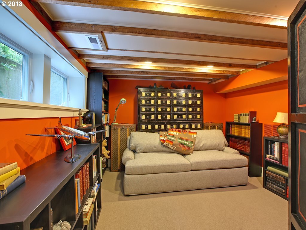 1616 Southwest Elizabeth Street Portland, OR 97201 - Photo 21 of 25 Gallery Image 21