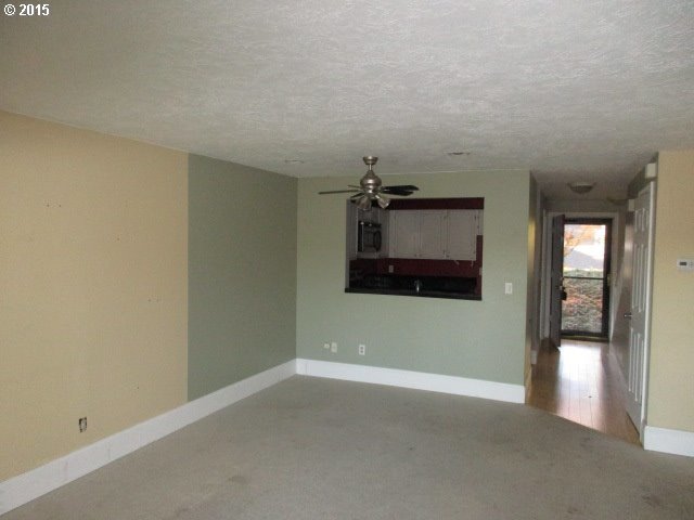 4880 Southwest Scholls Ferry Road, Unit 31 Portland, OR 97225 - Photo 23 of 30 Gallery Image 23