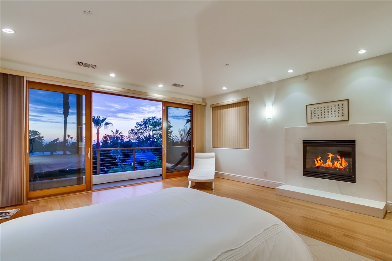 733 Stratford Drive Encinitas, CA 92024 - Photo 9 of 12