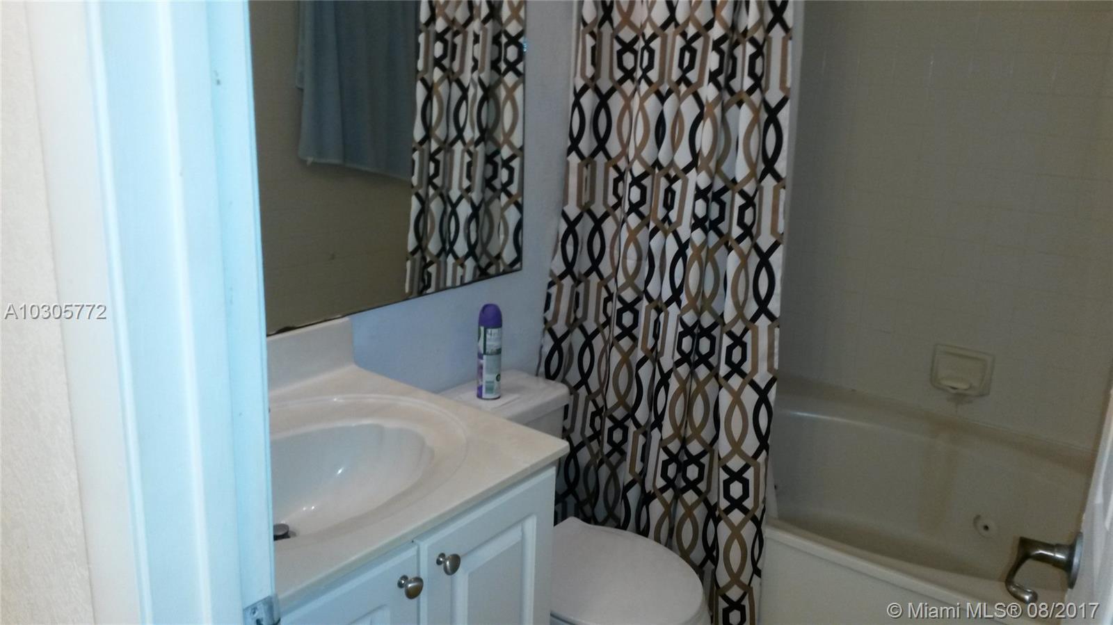 8249 Thames Boulevard, Unit D Boca Raton, FL 33433 - Photo 10 of 19