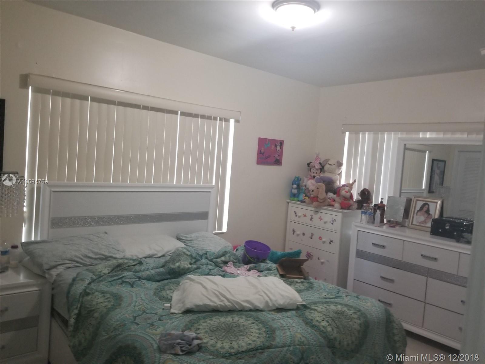 2440 Northwest 99th Street Miami, FL 33147 - Photo 7 of 9
