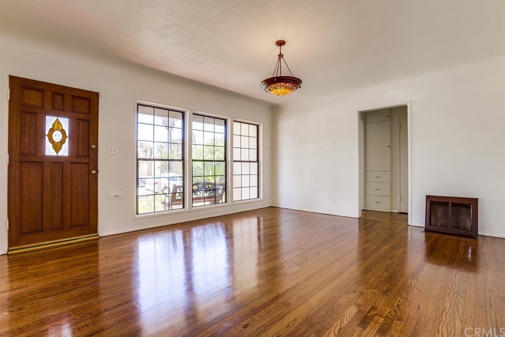 3430 Lime Avenue Long Beach, CA 90807 - Photo 5 of 35