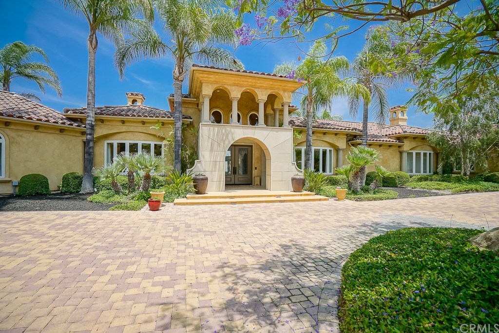 5902 Claridge Drive Riverside, CA 92506 - Photo 7 of 65