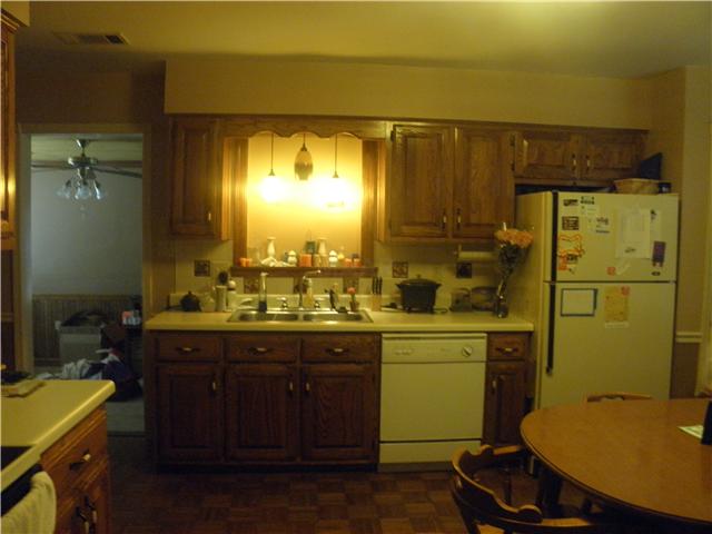 2240 Beaver Road Munford, TN 38058 - Photo 4 of 11 Kitchen and Breakfast Room