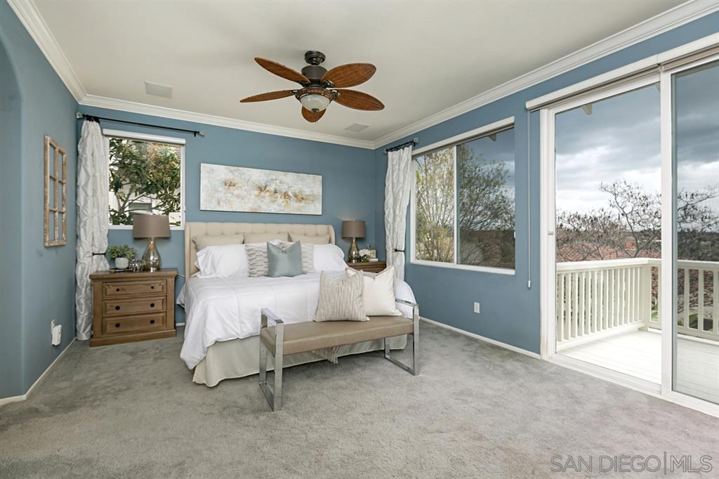 6033 Oakgate Row La Jolla, CA 92037 - Photo 13 of 25