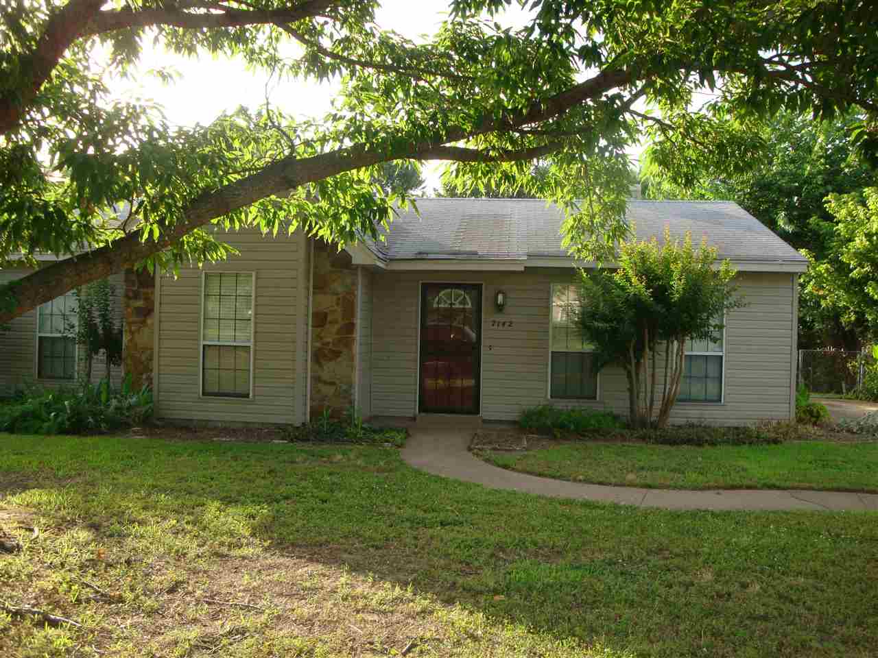 7142 Country Side Road Memphis, TN 38133 - Photo 2 of 12