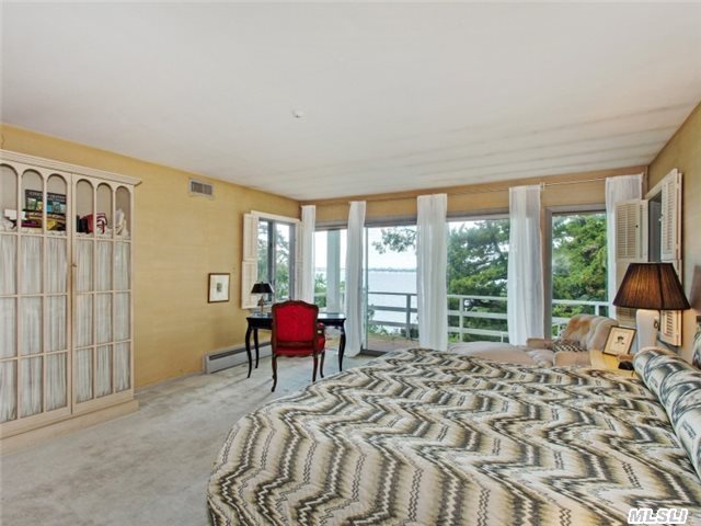 18 Sinclair Drive Great Neck, NY 11024 - Photo 16 of 20