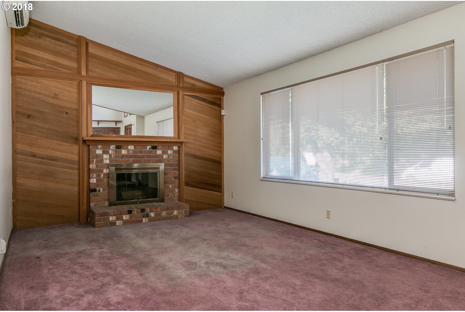 6699 B Street Springfield, OR 97478 - Photo 2 of 20