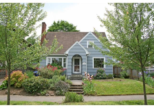 1024 Southeast Rex Street Portland, OR 97202 - Photo 1 of 16 Gallery Image 1